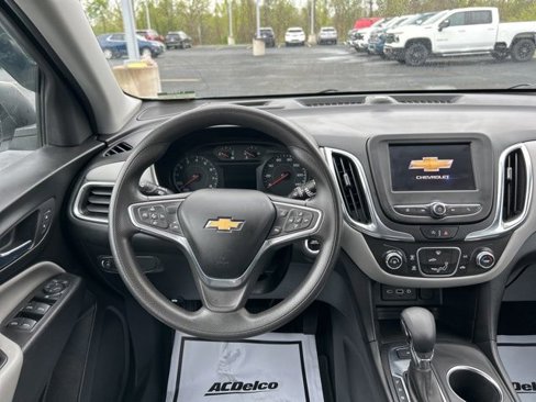 Used 2022 Chevrolet Equinox LS image 24