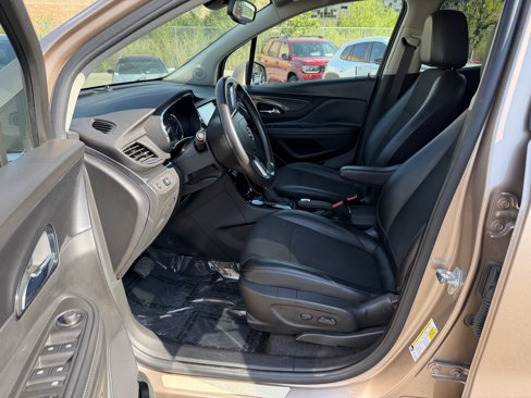 Used 2018 Buick Encore Preferred image 10