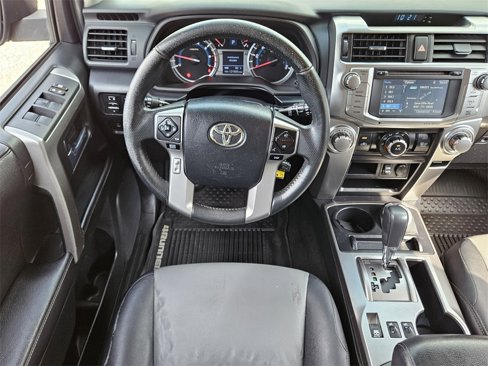 Used 2016 Toyota 4Runner SR5 Premium image 6