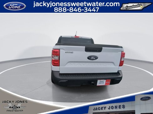 New 2025 Ford Maverick XLT image 7