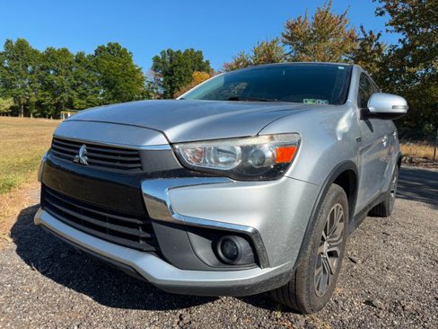 Used 2016 Mitsubishi Outlander Sport ES image 1