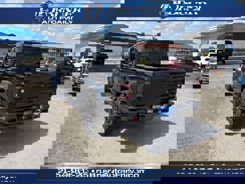 New 2025 Jeep Gladiator Sport image 8