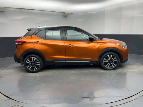 Used 2020 Nissan Kicks SR image 11