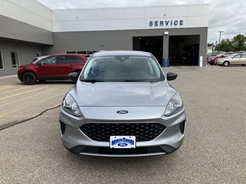 Used 2022 Ford Escape SE w/ Cold Weather Package image 3