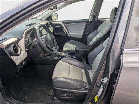 Used 2015 Toyota RAV4 Limited image 14
