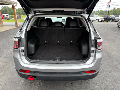 Used 2020 Jeep Compass Trailhawk image 6