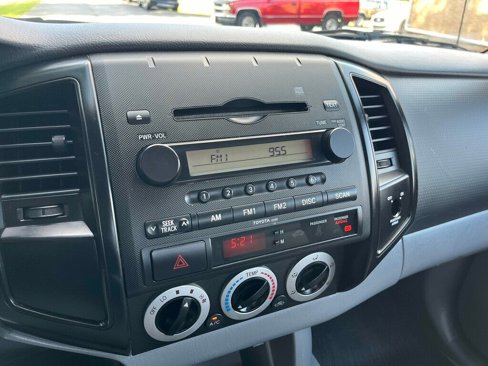 Used 2005 Toyota Tacoma 2WD Regular Cab image 15