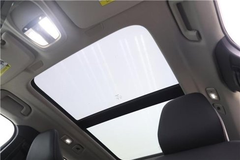 New 2025 Volvo XC40 B5 Core w/ Protection Package Premier image 15