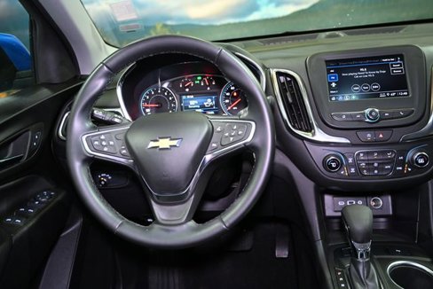 Used 2024 Chevrolet Equinox LT image 67