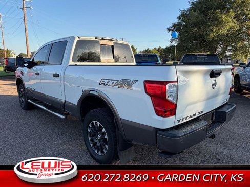 Used 2019 Nissan Titan PRO-4X w/ Pro-4x Convenience Package image 5