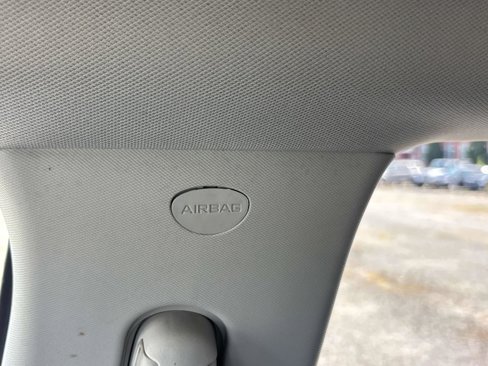 Used 2018 Jeep Compass Limited w/ Navigation Group image 32