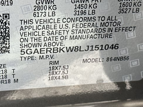 Used 2020 Buick Enclave Essence w/ LPO, Luxury Package image 33
