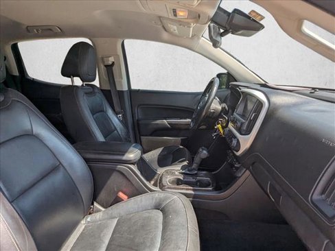 Used 2015 GMC Canyon SLT w/ Driver Alert Package image 16