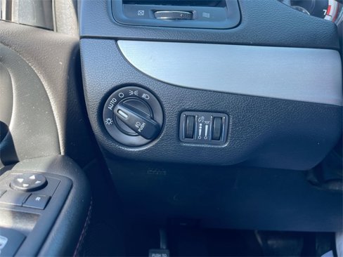 Used 2018 Dodge Grand Caravan GT image 16