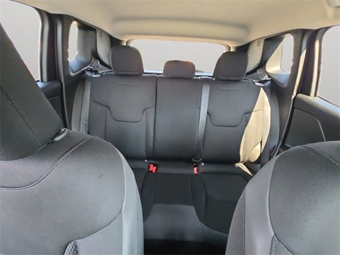 Used 2019 Jeep Renegade Altitude w/ Quick Order Package 2XM image 13