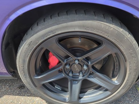 Used 2010 Dodge Challenger SRT8 w/ SRT Option Group II image 10