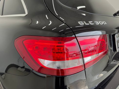 Used 2019 Mercedes-Benz GLC 300 image 33