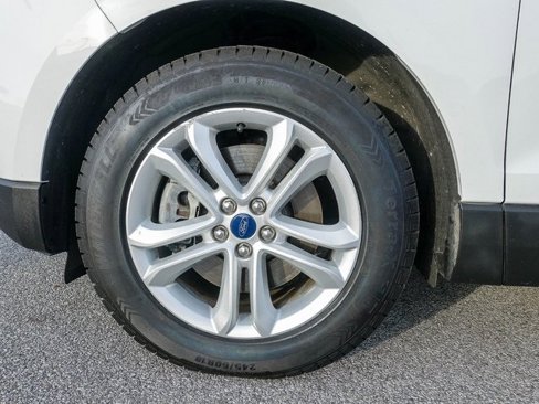Used 2020 Ford Edge SEL w/ Convenience Package image 17