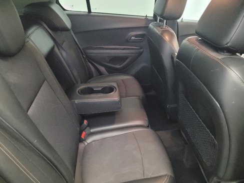Used 2019 Chevrolet Trax LT w/ LT Convenience Package image 19