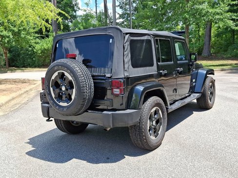 Used 2015 Jeep Wrangler Unlimited Sahara w/ Connectivity Group image 6