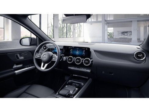 Certified 2021 Mercedes-Benz GLA 250 4MATIC image 7
