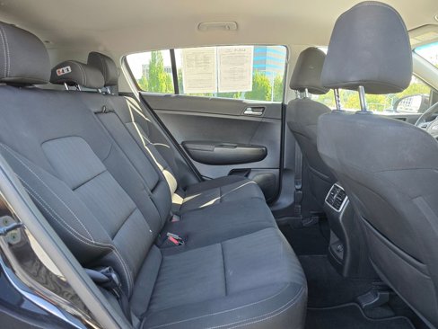 Used 2017 Kia Sportage LX image 16