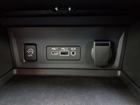 Certified 2025 Nissan Sentra SV w/ All-Weather Package image 7