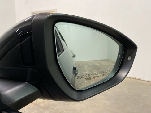 Used 2021 Audi e-tron Premium w/ Black Optic Package image 92