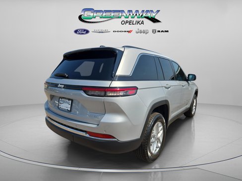 New 2025 Jeep Grand Cherokee Laredo X image 6