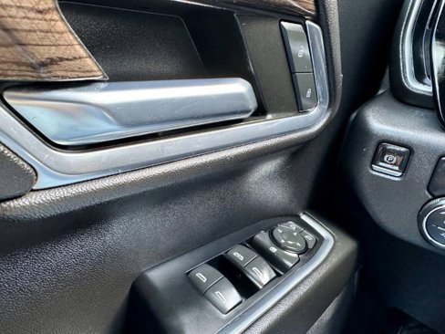 Used 2022 Chevrolet Silverado 1500 LT image 18