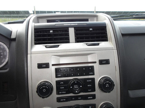 Used 2009 Ford Escape XLT image 12