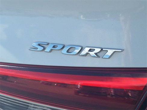 Used 2022 Honda Civic Sport image 7