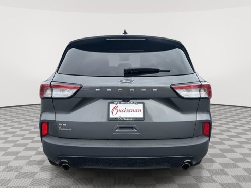 Used 2022 Ford Escape SE w/ SE Sport Appearance Package image 6