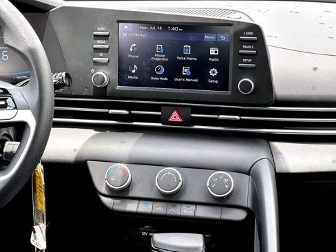 Used 2025 Hyundai Elantra SE image 26