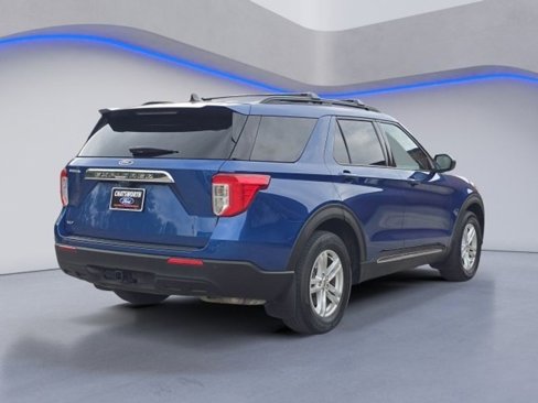 Used 2021 Ford Explorer XLT w/ Class III Trailer Tow Package image 3