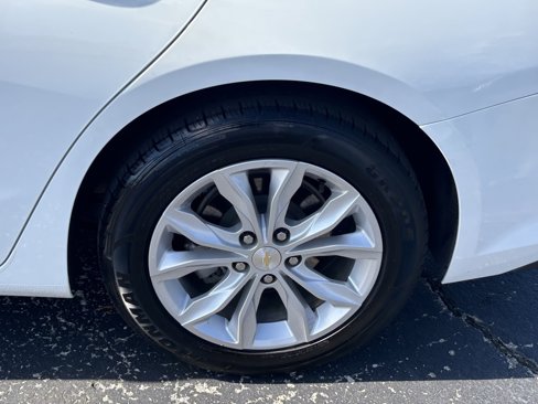 Used 2023 Chevrolet Malibu LT image 15