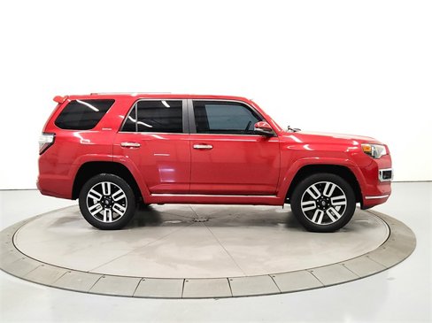 Used 2016 Toyota 4Runner Limited image 8