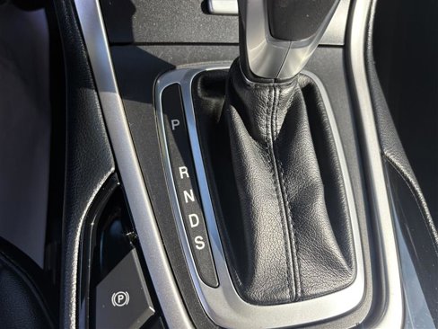 Used 2018 Ford Edge SEL w/ Equipment Group 201A image 16
