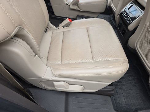 Used 2021 Lincoln Aviator Grand Touring w/ Elements Package Plus image 15