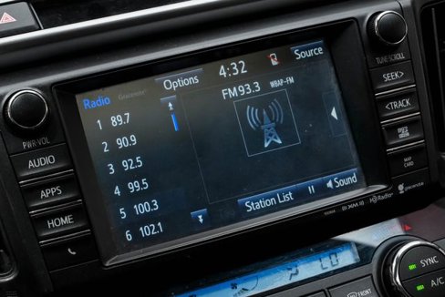 Used 2018 Toyota RAV4 XLE image 37