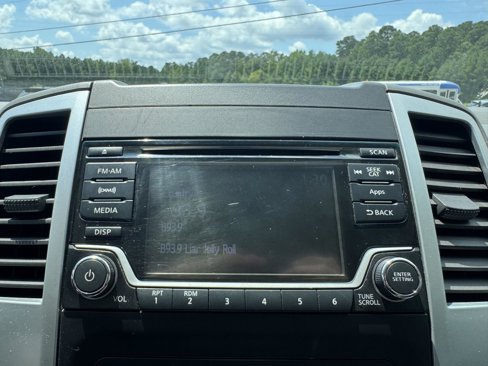 Used 2015 Nissan Frontier SV image 17