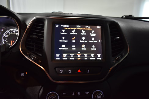 Used 2023 Jeep Cherokee Altitude Lux image 23