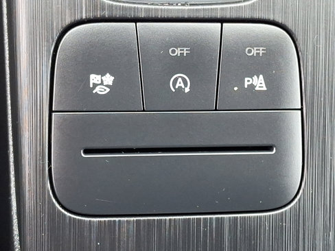 Certified 2022 Ford Escape Titanium image 24