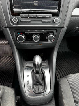 Used 2012 Volkswagen Golf 2-Door image 6