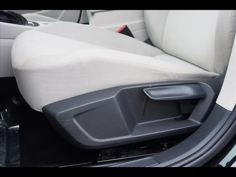 Used 2019 Volkswagen Jetta S image 17