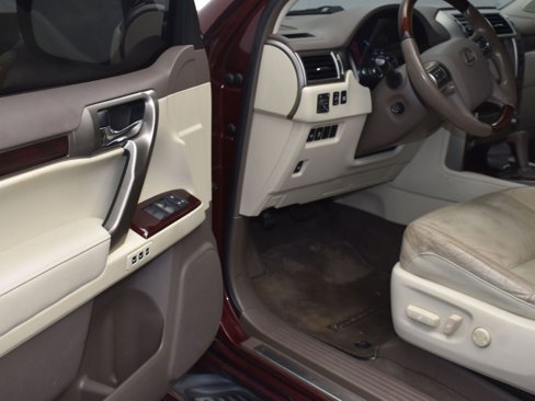 Used 2016 Lexus GX 460 image 11
