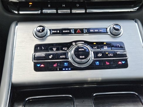 Certified 2020 Lincoln Aviator Reserve w/ Equipment Group 201A image 18