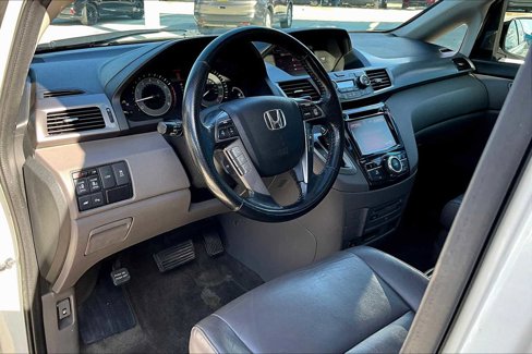 Used 2016 Honda Odyssey Touring Elite image 17