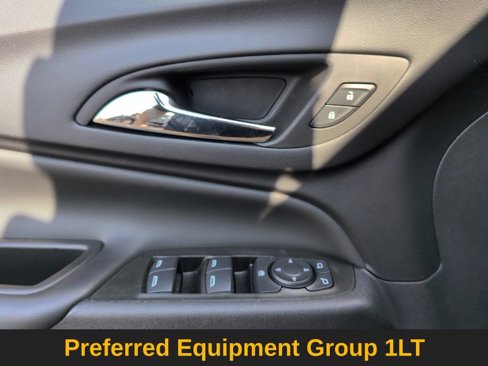 Used 2024 Chevrolet Equinox LT image 14