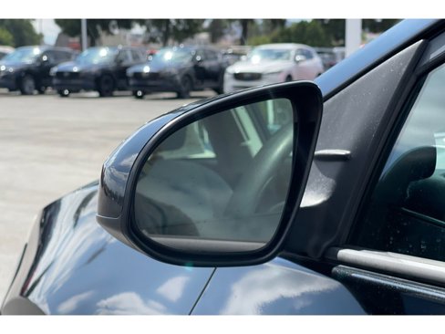 Used 2017 Toyota Corolla L image 47